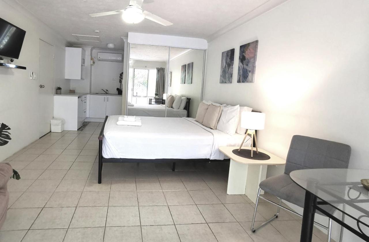 Hotel Bay Of Palms à Gold Coast Extérieur photo
