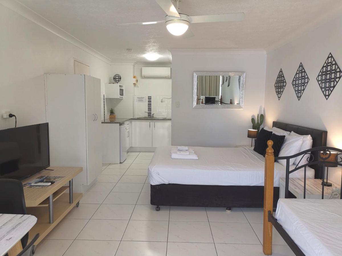Hotel Bay Of Palms à Gold Coast Extérieur photo